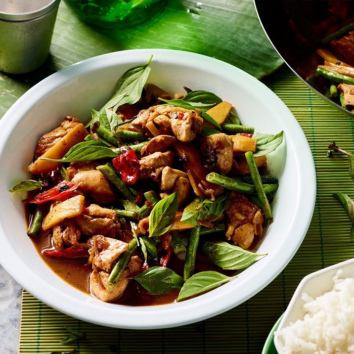 Chicken with Basil and Chilli — Panda Cook Orpington